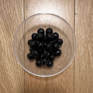 Black faceted glass beads - qty 31